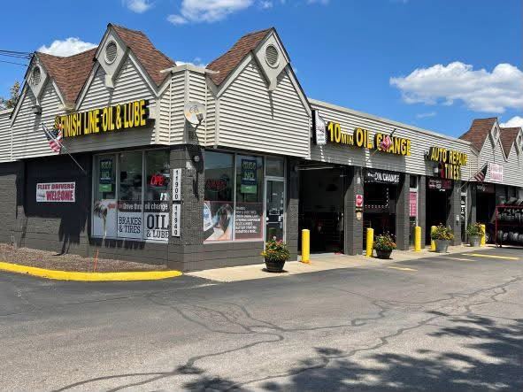 Finish Line Oil Change and Repair storefront exterior in Livonia, MI